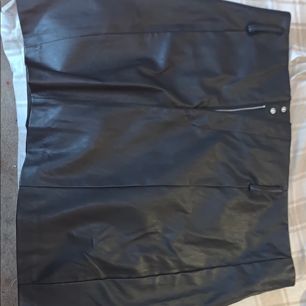 Black plus size leather skirt